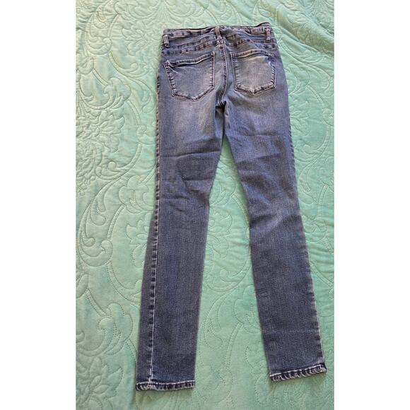 Refuge Woman's Distressed Skinny jeans Size 4 (25x28) - Picture 6 of 6